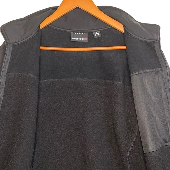 Swiss Tech Men’s Soft Shell Windbreaker Performance Jacket Black Size M 38-40 - Picture 5 of 16